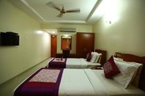 Oyo Kilpauk Near Abirami Mall Hotel